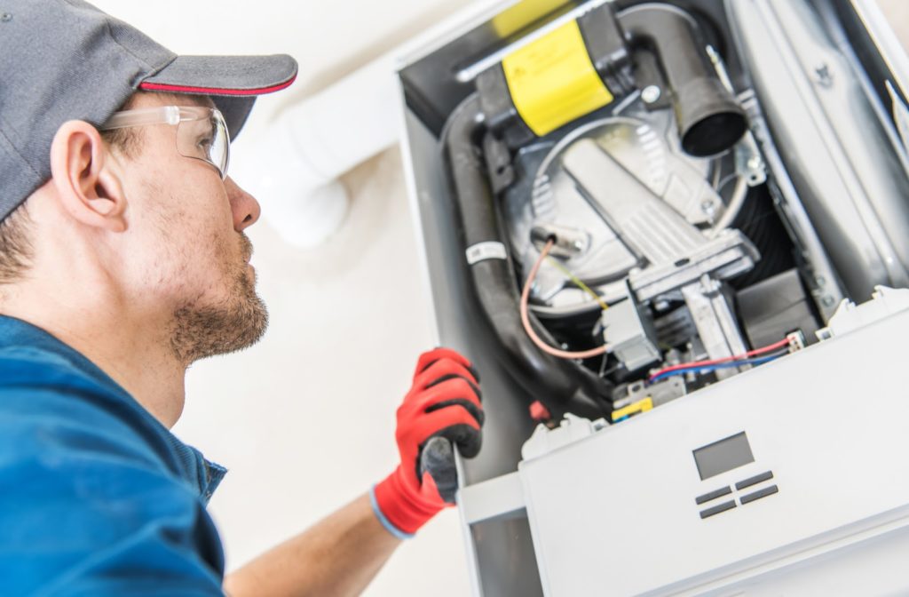 7 Things to Expect from Your Furnace Replacement Professional Image